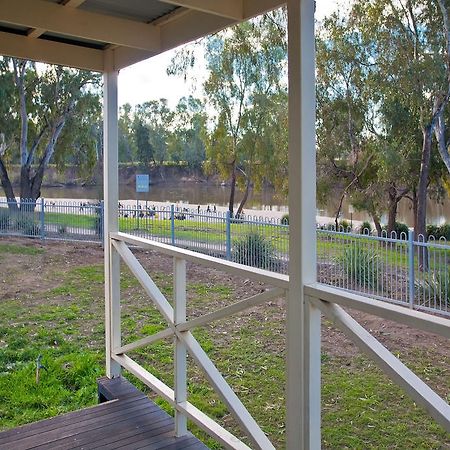 Wagga Wagga Beach Caravan Park Hotel Exterior foto