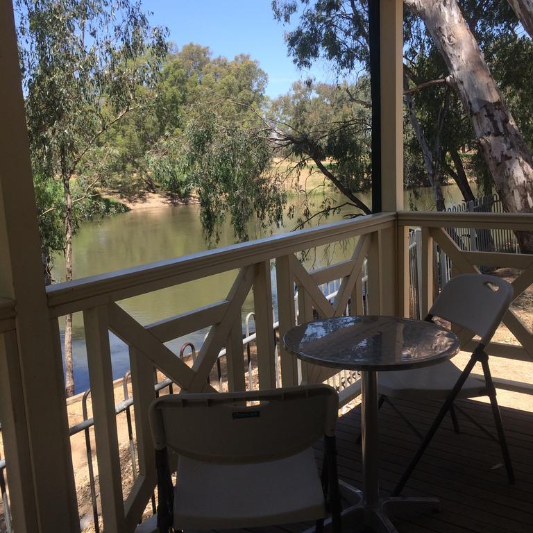 Wagga Wagga Beach Caravan Park Hotel Quarto foto