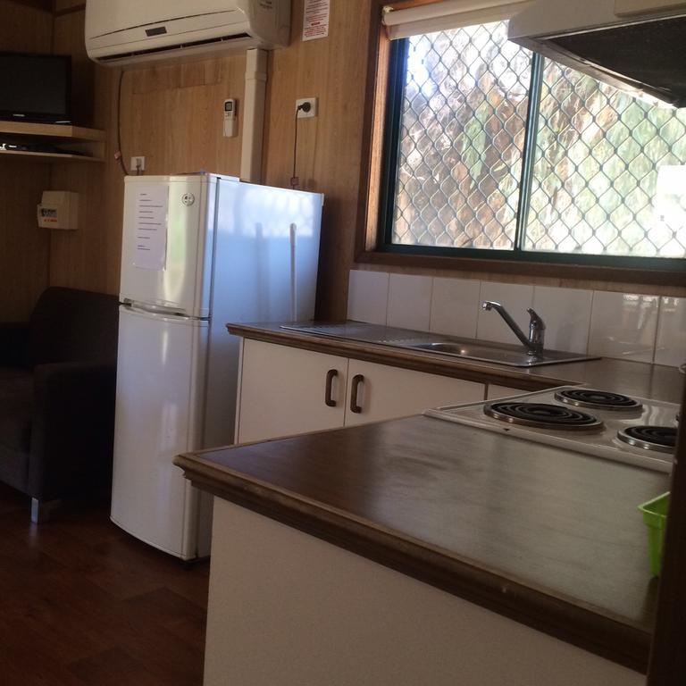 Wagga Wagga Beach Caravan Park Hotel Quarto foto