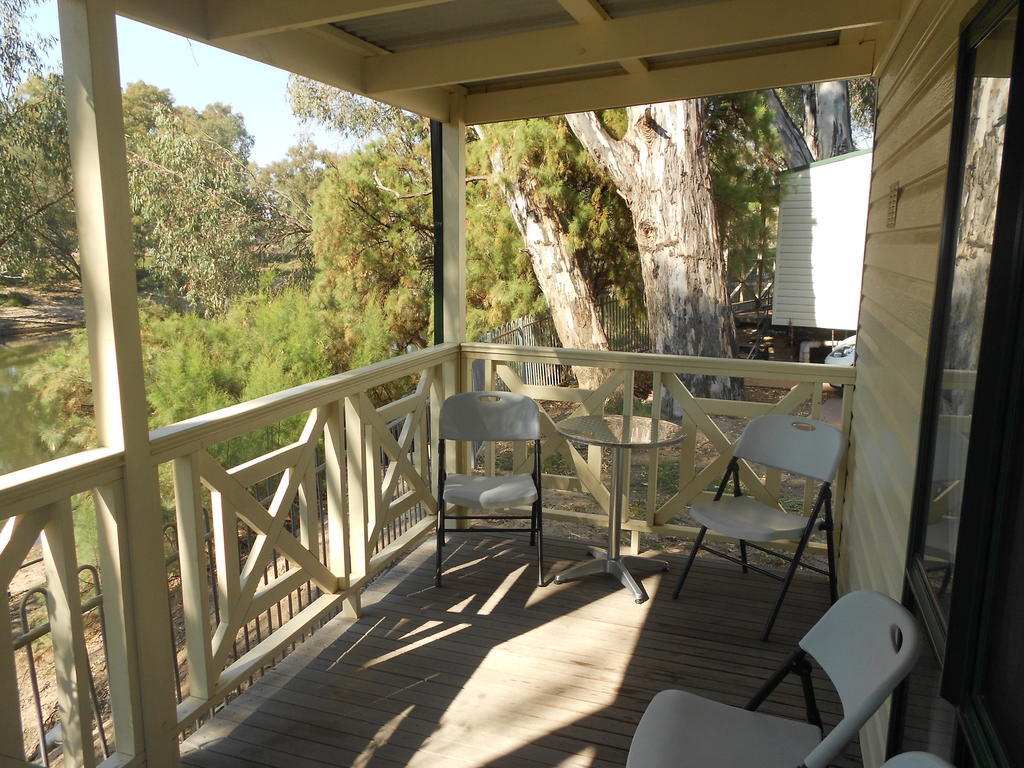 Wagga Wagga Beach Caravan Park Hotel Quarto foto