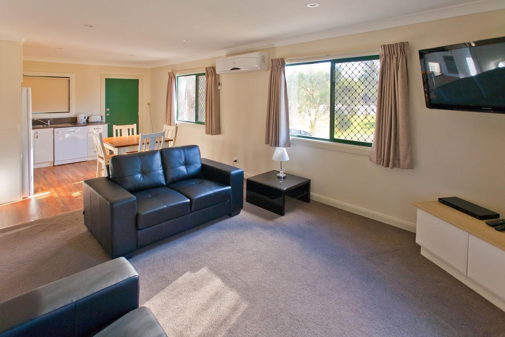 Wagga Wagga Beach Caravan Park Hotel Exterior foto
