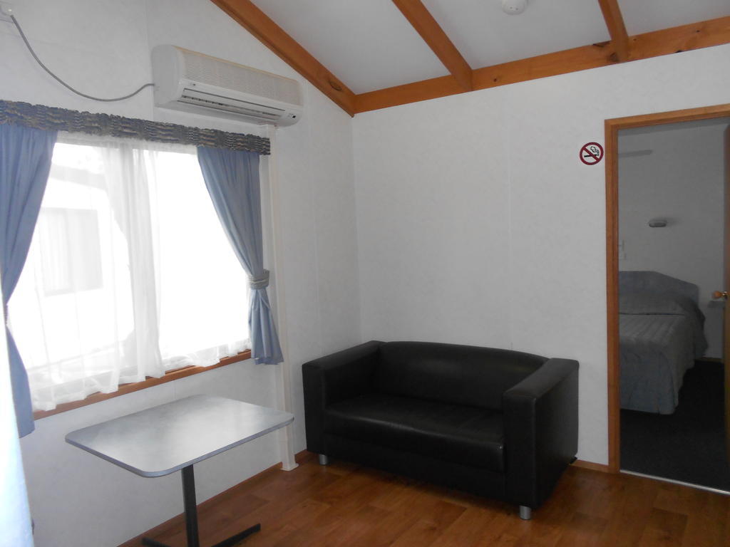 Wagga Wagga Beach Caravan Park Hotel Quarto foto