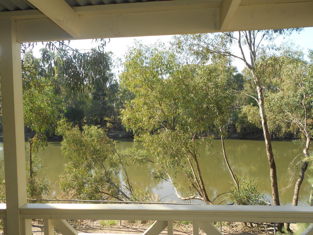 Wagga Wagga Beach Caravan Park Hotel Quarto foto