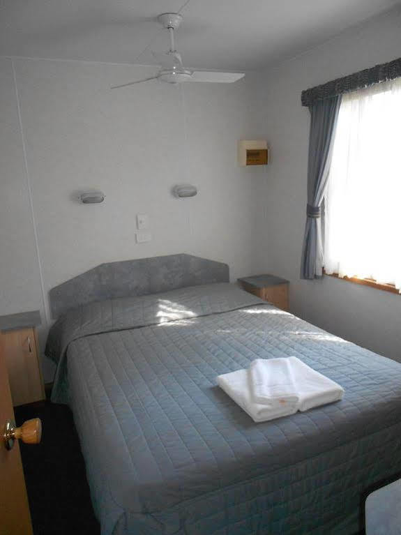 Wagga Wagga Beach Caravan Park Hotel Exterior foto